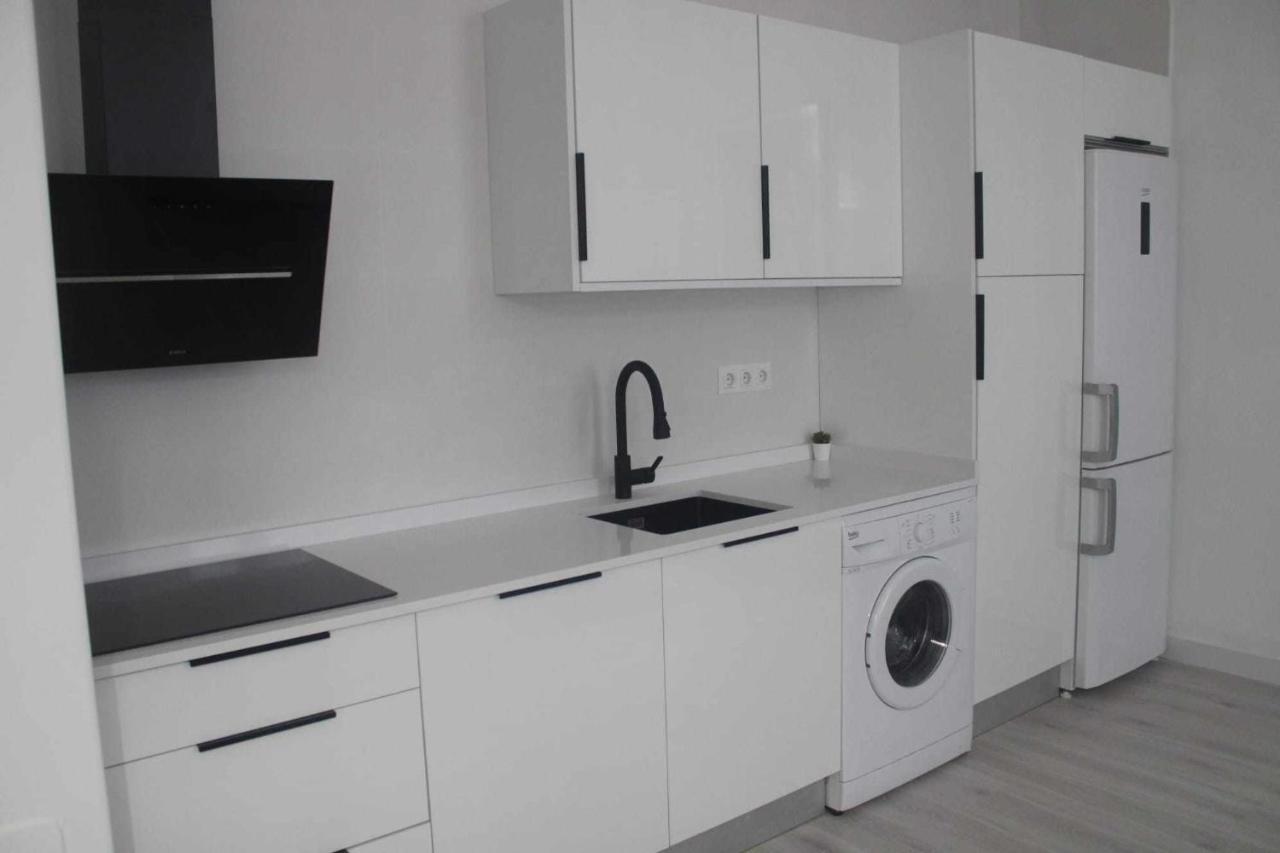 Ferienwohnung Acogedor Apartamento En El Corazon De Málaga Exterior foto