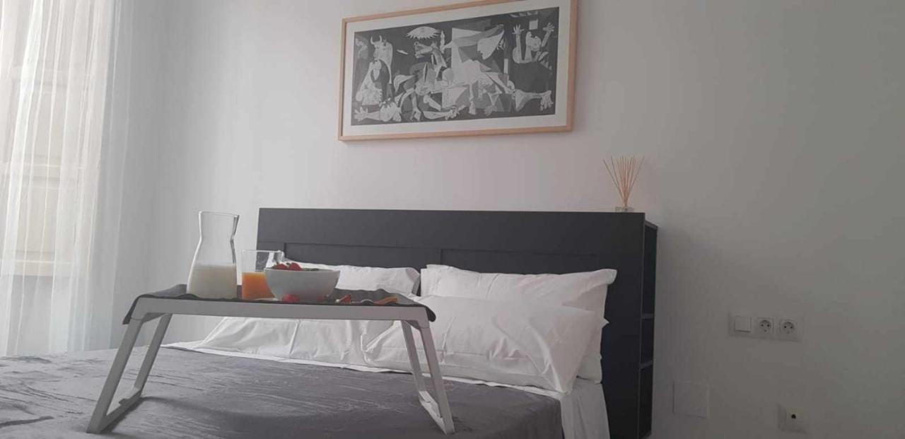 Ferienwohnung Acogedor Apartamento En El Corazon De Málaga Exterior foto